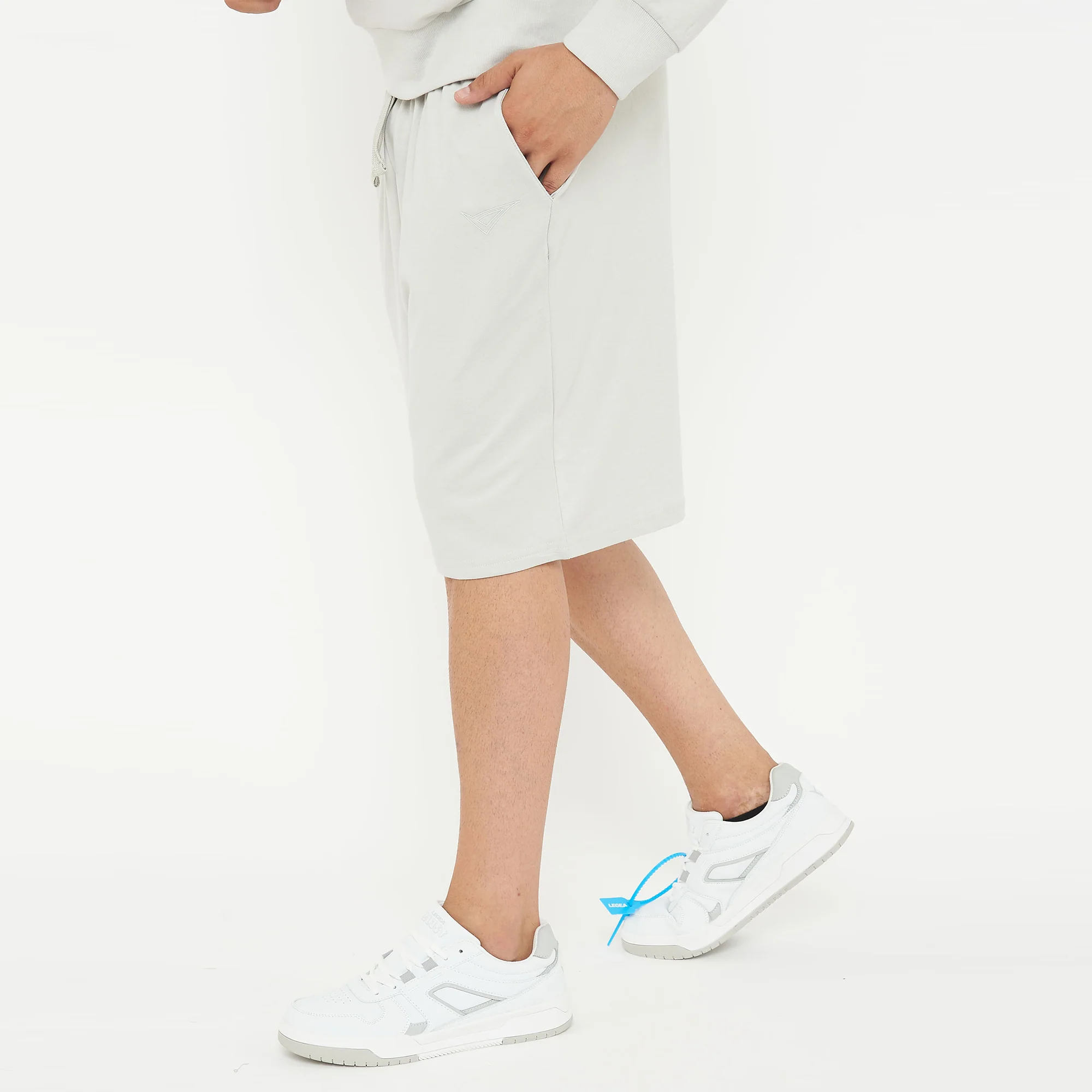 Pantaloncini sportivi con tasche F9 - Image 2