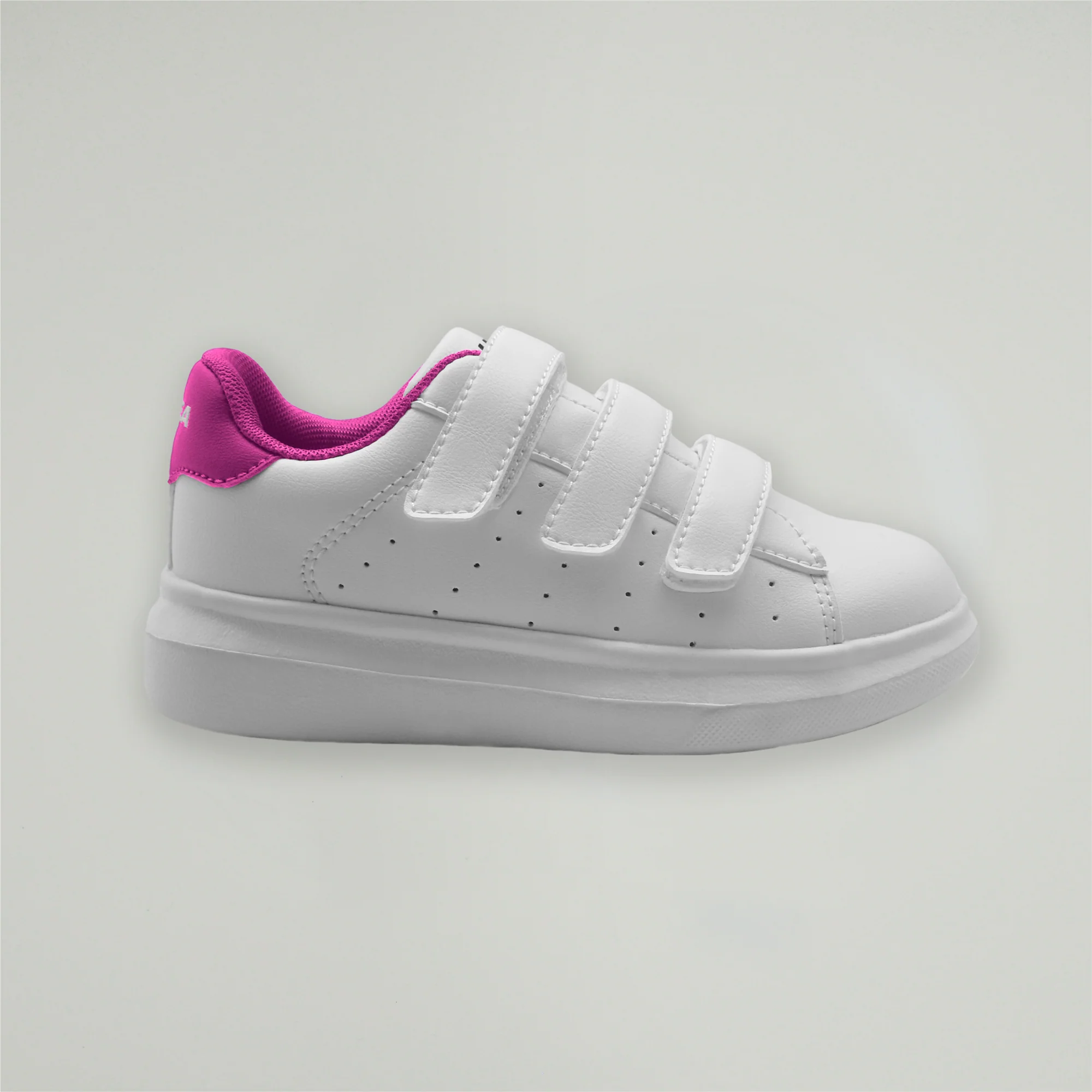 Scarpe con strappi per bambini Ten